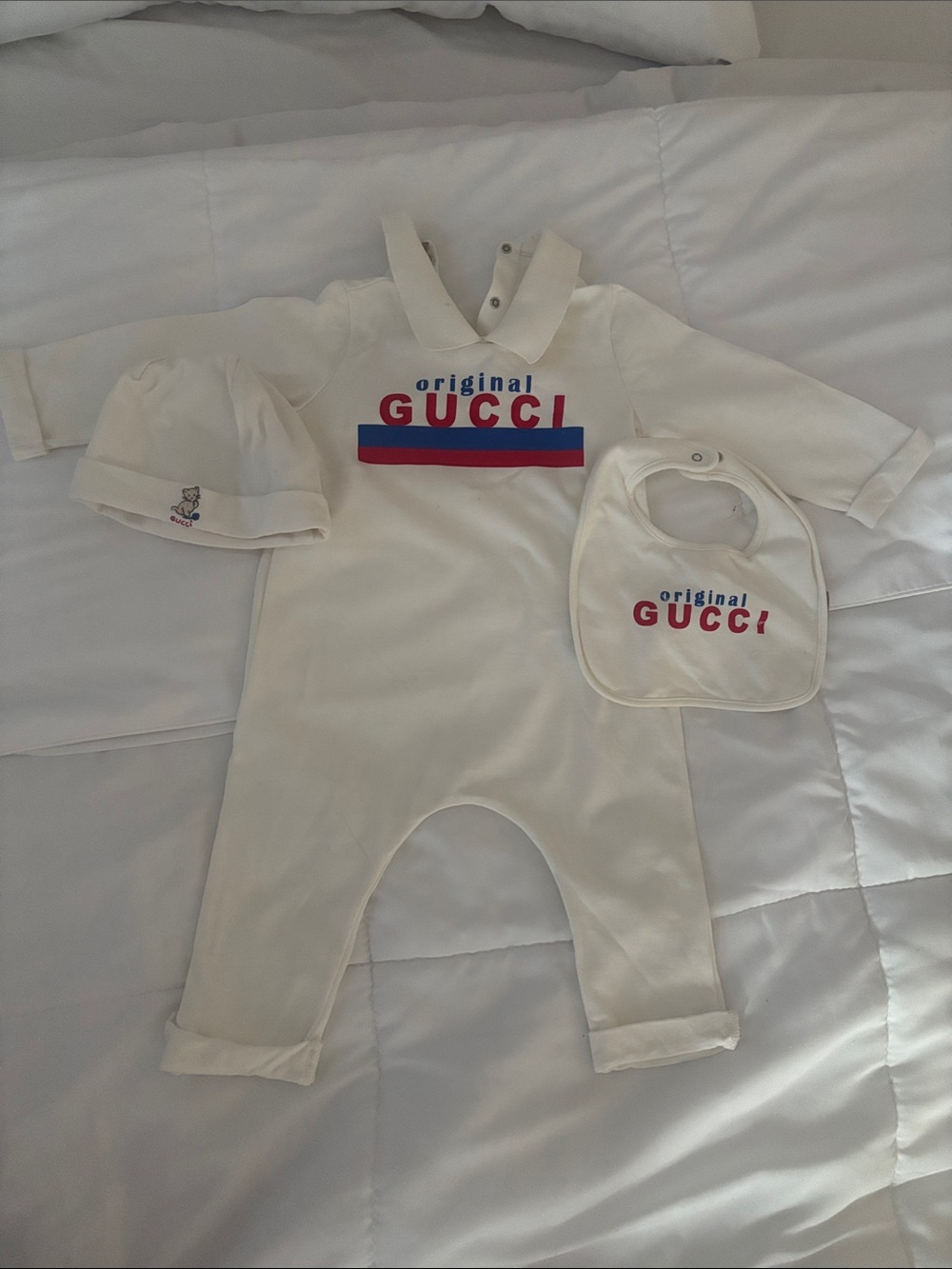 Gucci Cream Footie with Red and Blue Logo